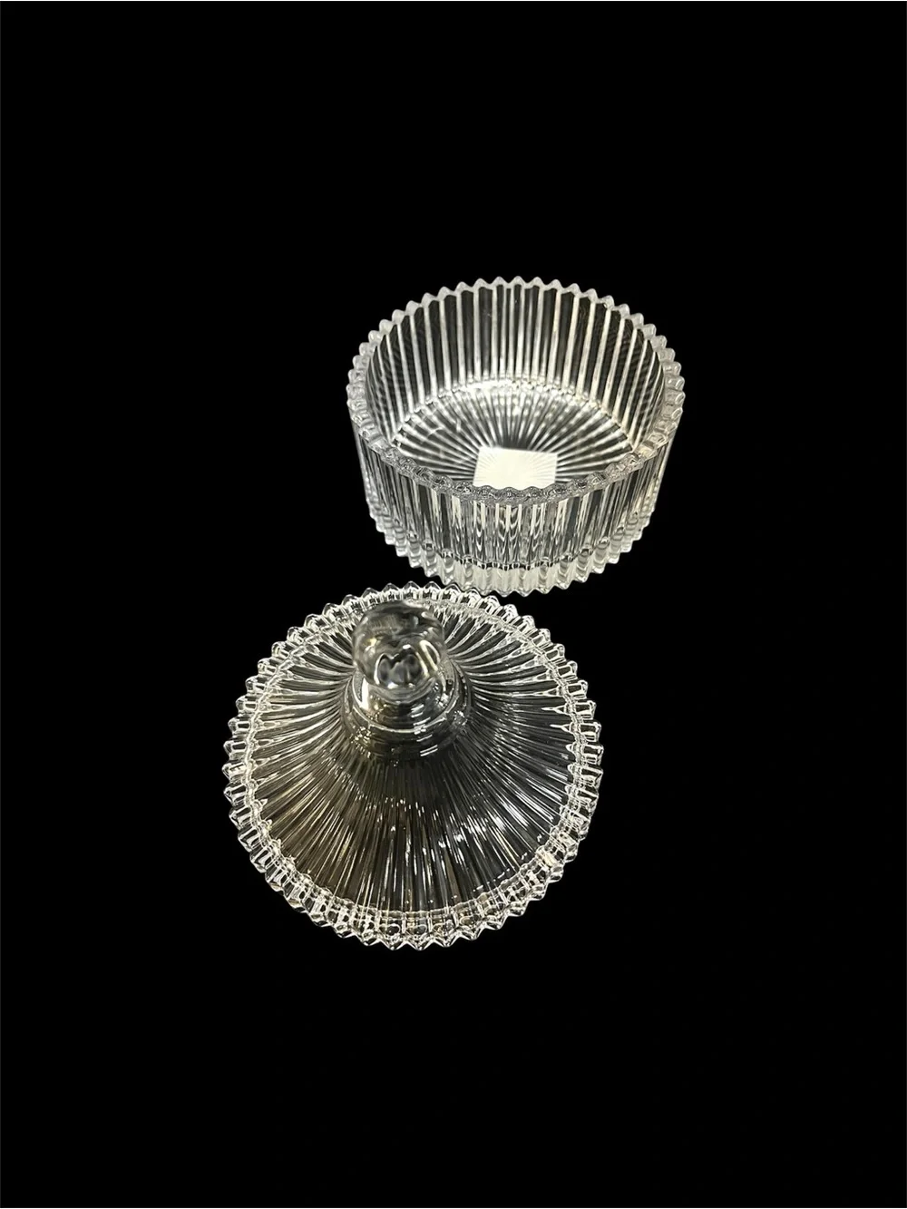 Mikasa Diamond Fire Covered Canister 4.5